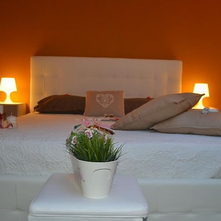 Via Roma Apartment Deluxe Салерно Екстер'єр фото