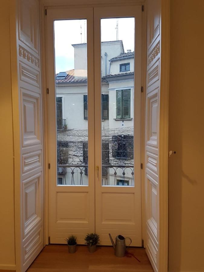 Via Roma Apartment Deluxe Салерно Екстер'єр фото