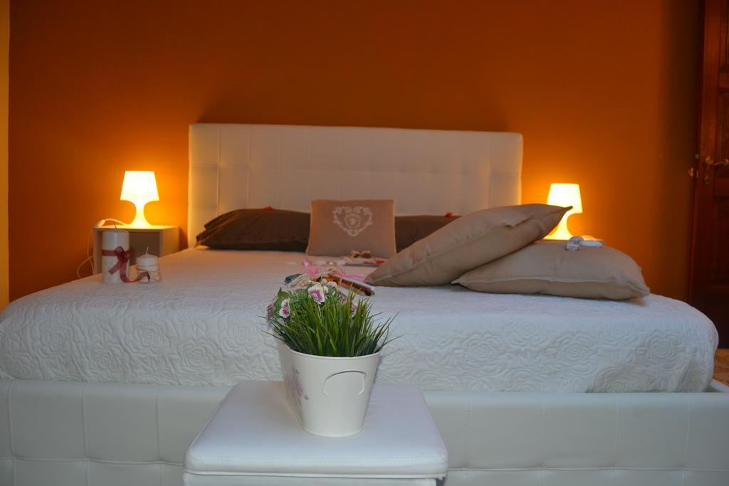 Via Roma Apartment Deluxe Салерно Екстер'єр фото