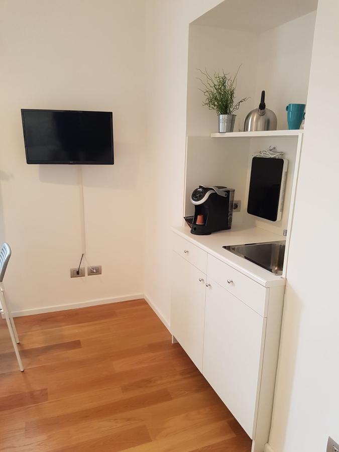 Via Roma Apartment Deluxe Салерно Екстер'єр фото
