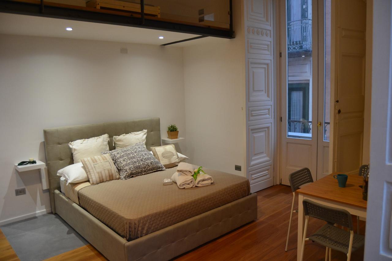 Via Roma Apartment Deluxe Салерно Екстер'єр фото